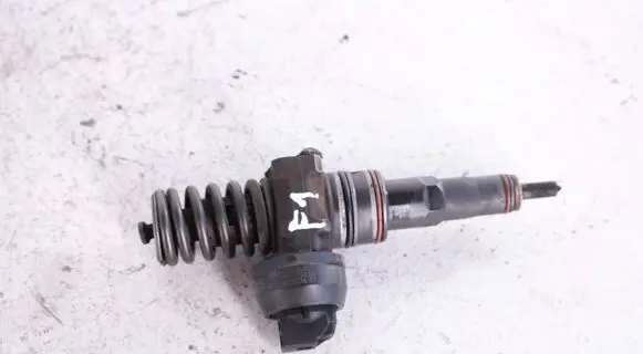 Audi A4 S4 B6 8E 8H Fuel injector 038130073AR 0414720214