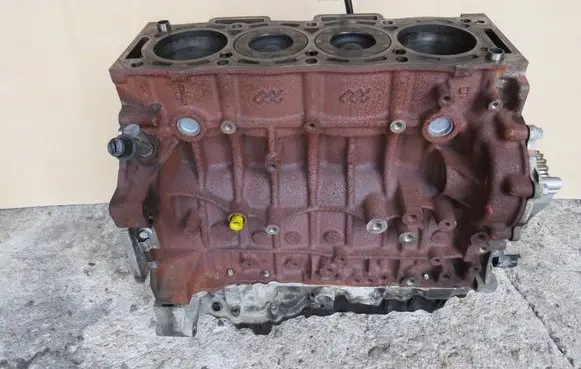 Ford Kuga II Engine block T8MA