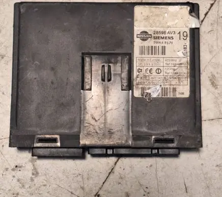 Nissan Primera Comfort/convenience module 28596AV3 97RA1000013 5WK48128