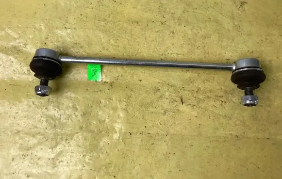 Mercedes-Benz B W245 Front anti-roll bar/stabilizer link A1693201389