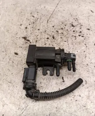 Peugeot 508 Turbo solenoid valve 9674084680 5831242 056110434