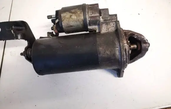 Opel Zafira A Starter motor