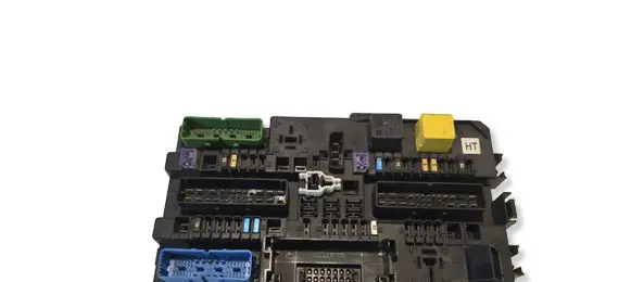 Opel Astra H Fuse module 13222173
