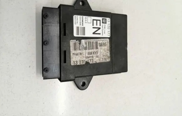 Opel Vectra C Door control unit/module 13170177