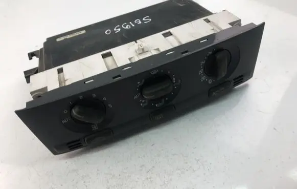 Volvo V40 Climate control unit 806094