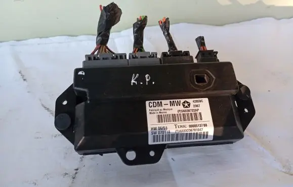Chrysler 300 - 300C Door control unit/module 56038722AP P56038722AP