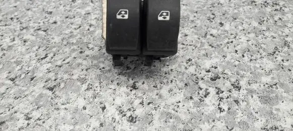 Renault Megane II Quarter vent window switch 
