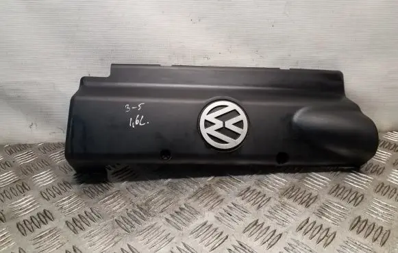 Volkswagen PASSAT B5 Engine cover (trim) 06B103935A