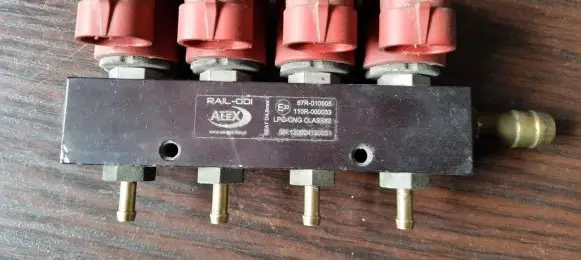 Skoda Felicia II LP gas injector 67R010905 110R000033