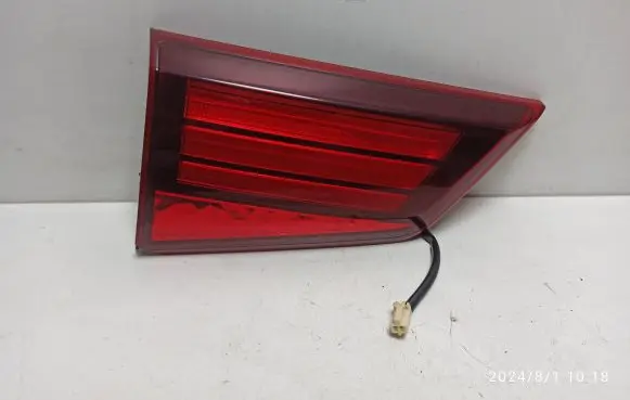 Mitsubishi Outlander Tailgate rear/tail lights