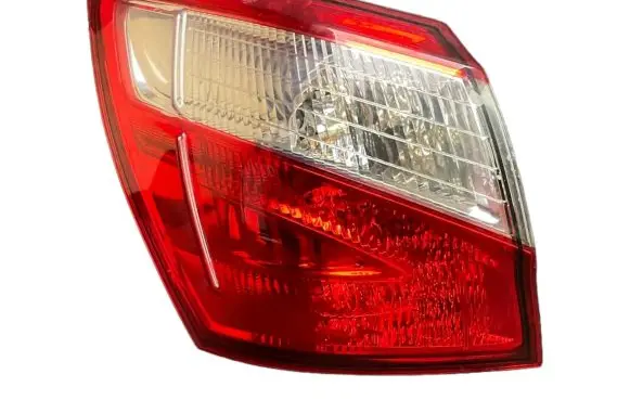 Nissan Qashqai Rear/tail lights 89503174