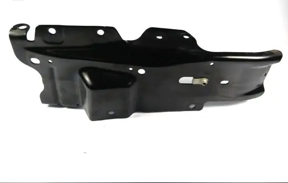 Chevrolet Silverado Front bumper mounting bracket