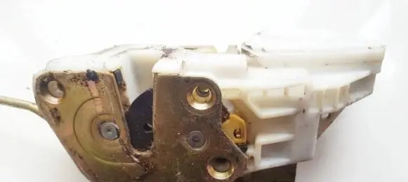 Mitsubishi Space Wagon Front door lock