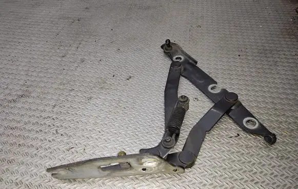 Volkswagen Jetta V Tailgate/trunk/boot hinge 1K5827302A