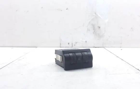 Skoda Octavia Mk1 (1U) Seat heating switch 1J0963563B