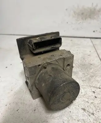 BMW 5 E60 E61 ABS Pump 6768614