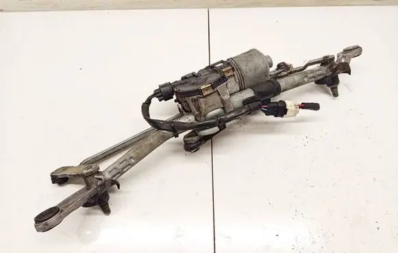 Toyota Avensis T270 Front wiper linkage and motor 3397021034 8501005090