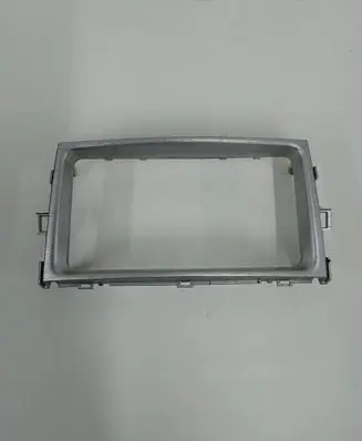 Toyota Verso Radio/GPS head unit trim