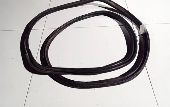 Mercedes-Benz B W245 Rubber seal front coupe door 