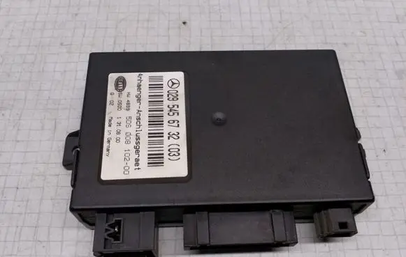 Mercedes-Benz C W203 Tow bar trailer control unit/module 0295456732 5DS00810200