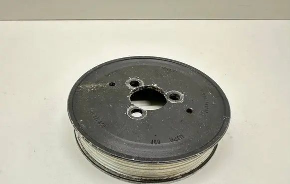 Audi A4 S4 B7 8E 8H Power steering pump pulley 059121031j