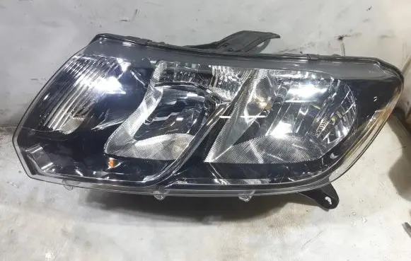 Renault Kangoo II Headlight/headlamp 260607796R
