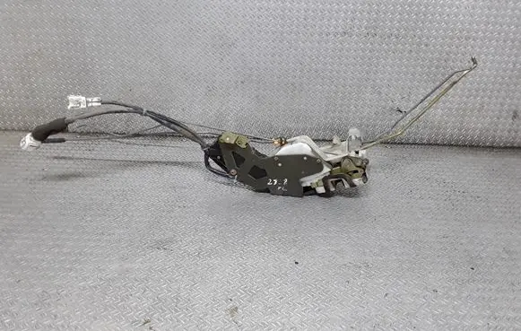 Suzuki Liana Front door lock