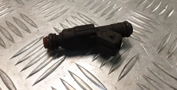 Ford Mondeo Mk III Fuel injector 0280155819