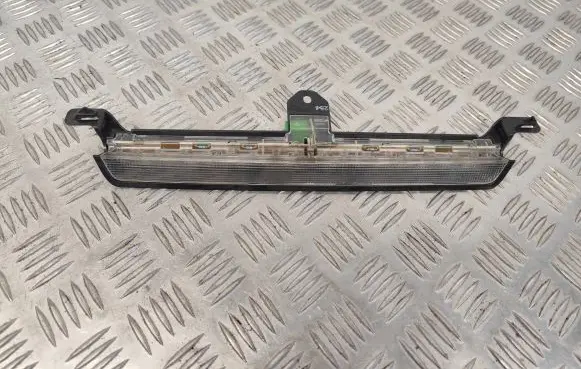 Volvo V70 Third/center stoplight 8658948