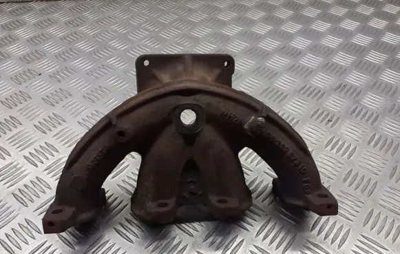 Citroen C3 Exhaust manifold 9636982310