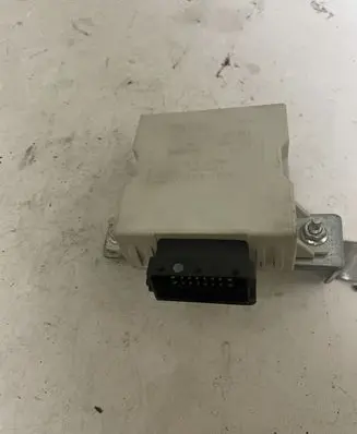 Toyota Avensis T250 Window wiper relay 8594005040