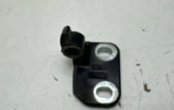 Land Rover Discovery 4 - LR4 Rear door lower hinge