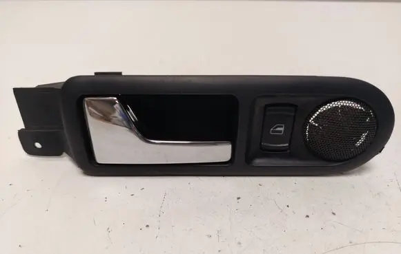 Rear door interior handle