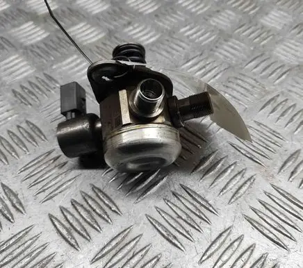 Mercedes-Benz CLS C218 X218 Mechanical fuel pump 0261520220 A2780701101