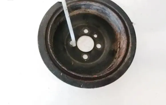 Volkswagen Golf V Crankshaft pulley 03g105243