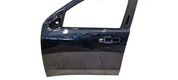 Ford Maverick Front door 9082124