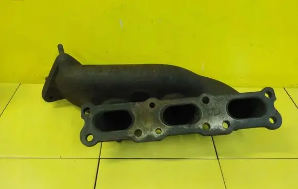 Opel Senator B Exhaust manifold 90322300