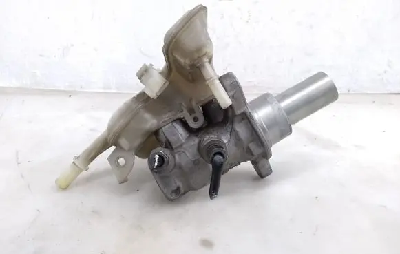 Ford S-MAX Master brake cylinder E1GC2K478M