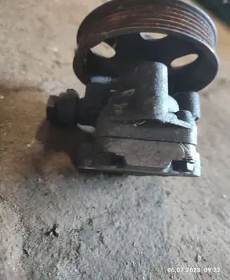 KIA Carens I Power steering pump 0K2KC32600