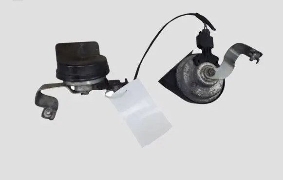 Volvo V60 Horn signal A046522