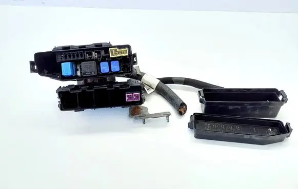 Nissan Qashqai Fuse box set 240114ED0B
