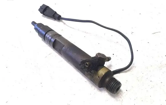 Volvo S70 V70 V70 XC Fuel injector 074130202B