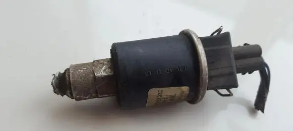 Ford Galaxy Air conditioning (A/C) pressure sensor 1H0959139B