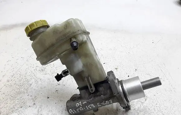 Alfa Romeo 159 Master brake cylinder 32067799B