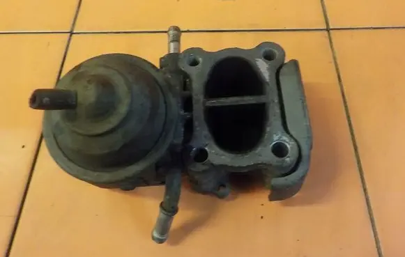 Honda Civic IX Throttle body valve