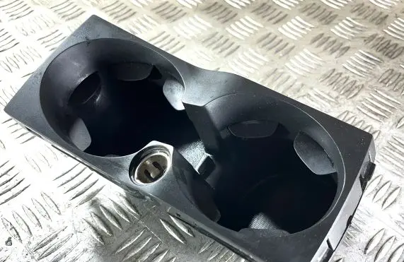 Cup holder front