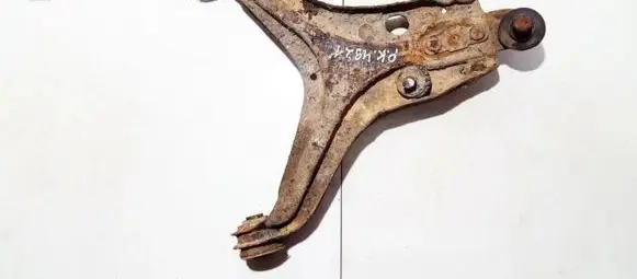 Volkswagen PASSAT B2 Front lower control arm/wishbone