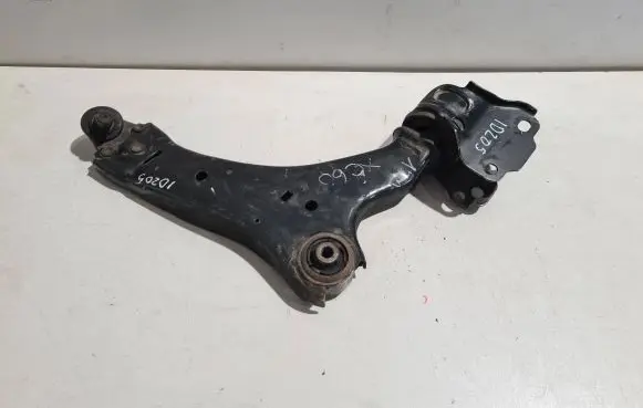 Volvo XC60 Front lower control arm/wishbone