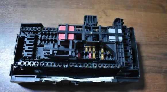 Mercedes-Benz GLE W167 Fuse box set A1679063203