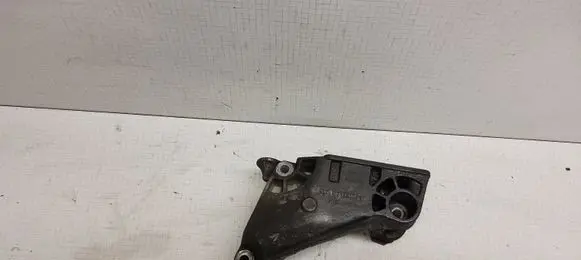 Volkswagen Transporter - Caravelle T5 Engine mounting bracket 038199207AF